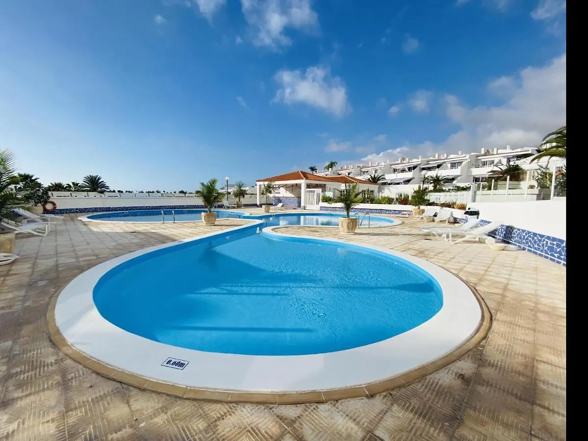 אדחה Sol Y Luna Holiday Home 0*,
